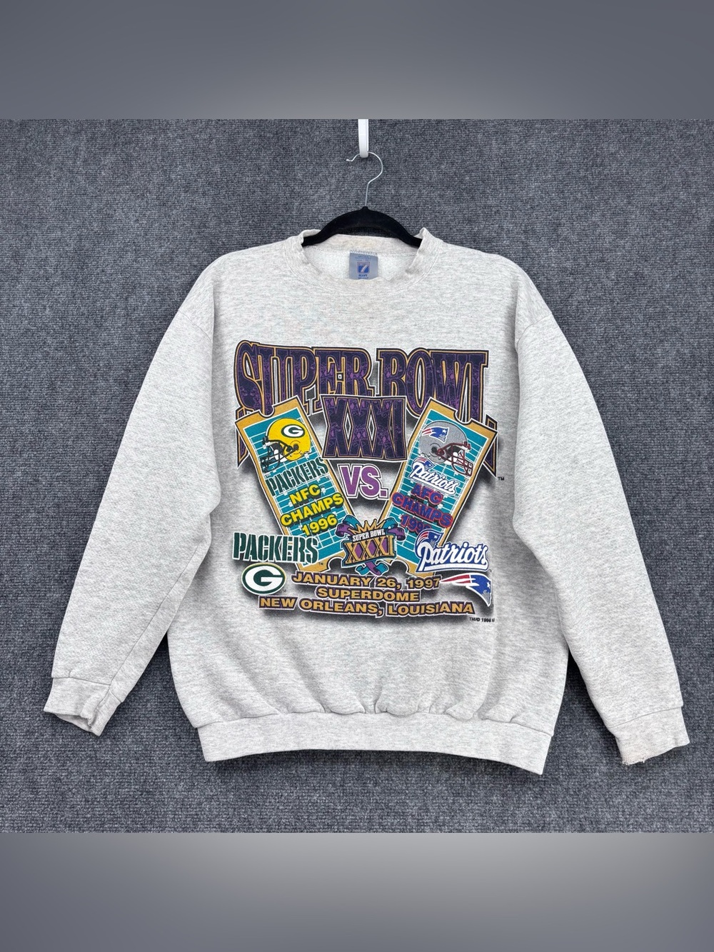 VTG Logo 7 1997 Super Bowl XXXI Gray Sweatshirt Patriots vs. Packers Size M